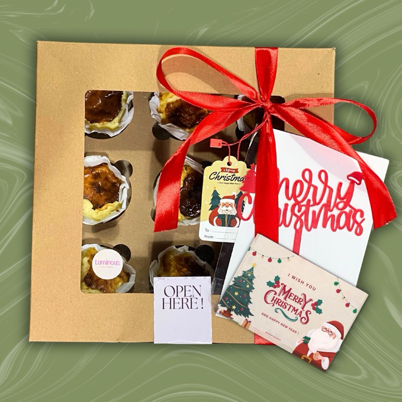 

Christmas Hampers Mini Basque Burnt Cheesecake / Cheese Cake (9 pcs & 12 pcs)