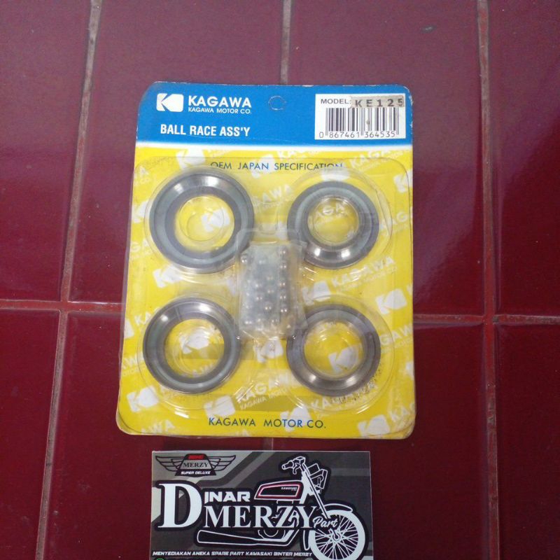 Komstir binter merzy/KE 125