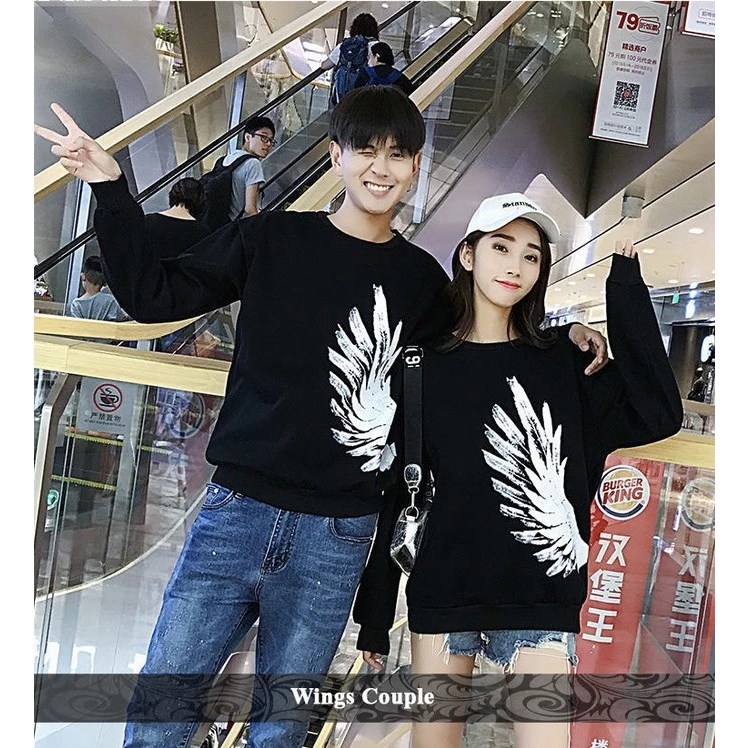 Kaos Lengan Panjang Couple Crewneck Viral Pria Wanita Motif Sayap Couple Depan Belakang Terbaru Dist