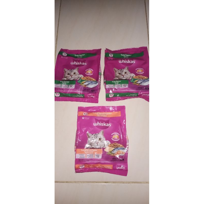 Makanan kucing kering Whiskas