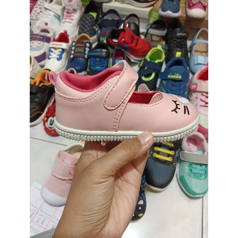 SEPATU ANAK CEWEK GABINO