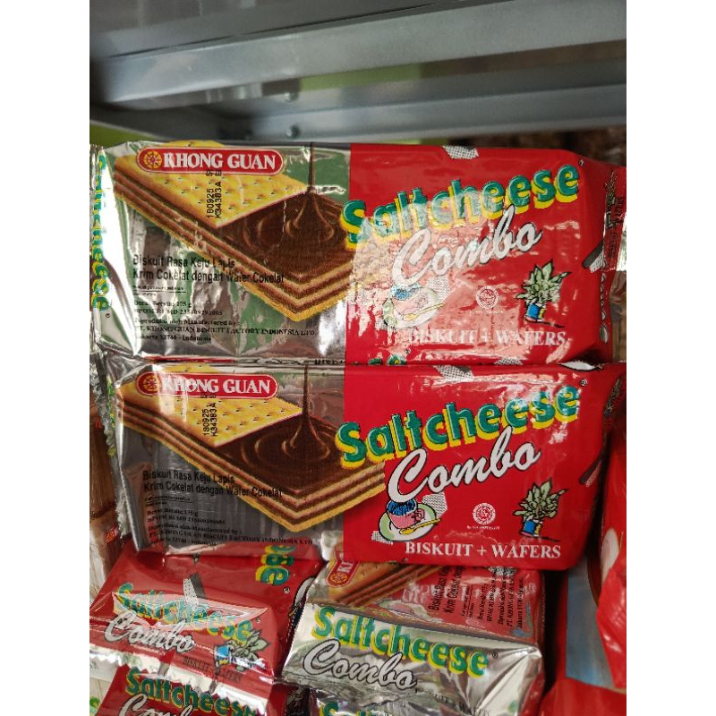 

SALTCHEESE COMBO biskuit+wafers