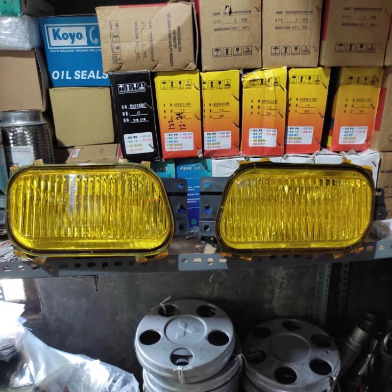 Lampu Bemper Truk Canter Original 24Volt