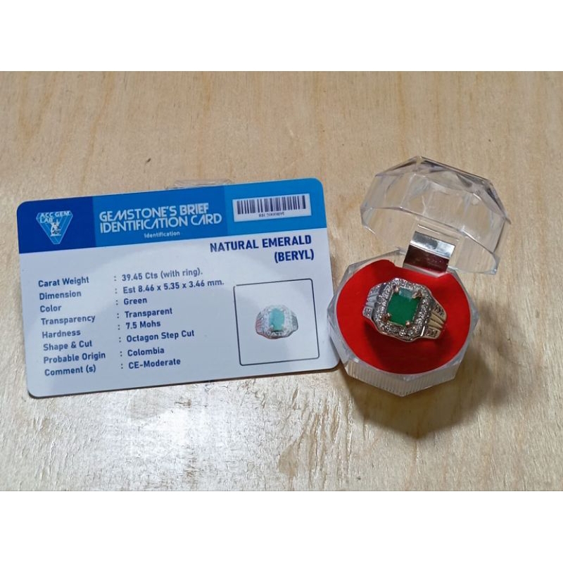 BATU ZAMRUD COLOMBIA ASLI NATURAL LENGKAP DENGAN SERTIFIKAT