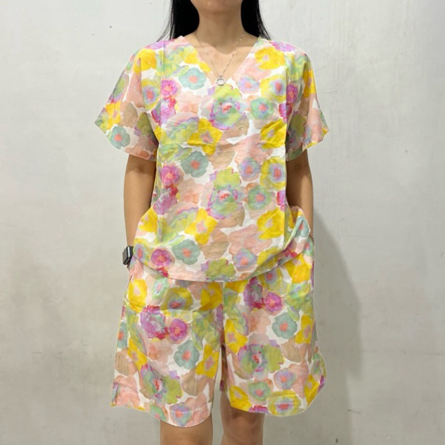 Stelan / Stelan Wanita (Top+Pants) / Celana Pendek / Jumbo / Motif Bunga / Bahan Rayon / ST380 / ST2