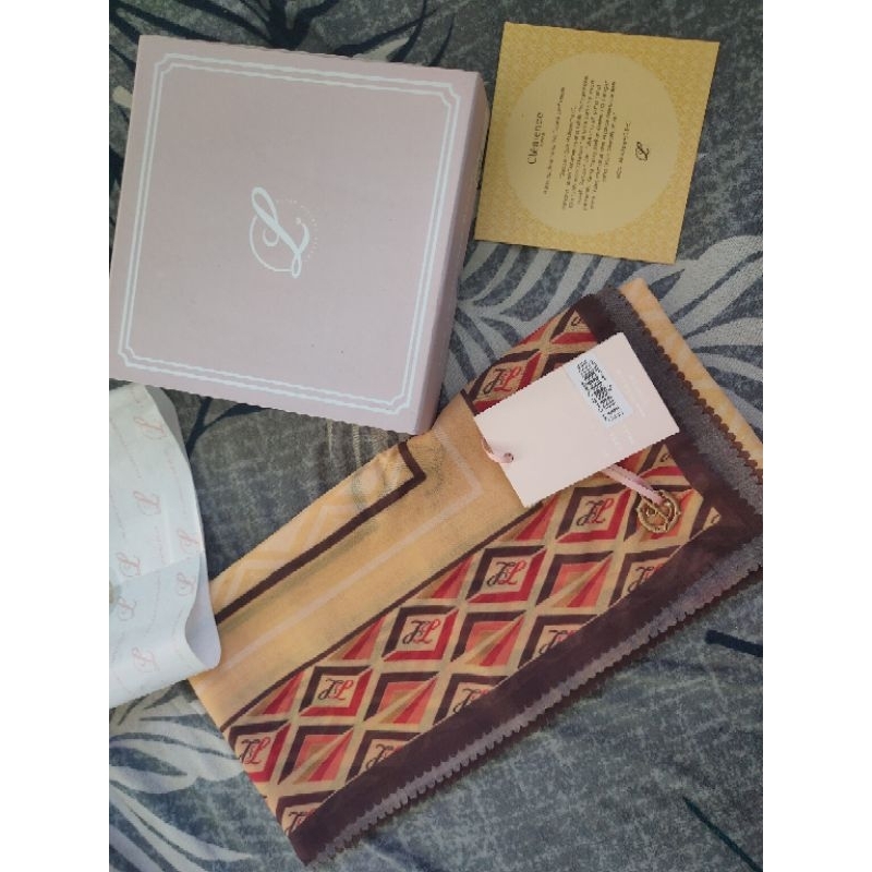 Scarf L by LCB Official