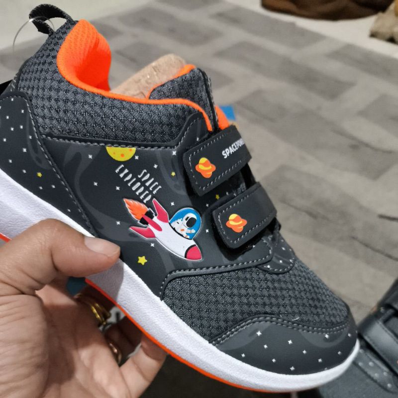 SEPATU ANDO ANAK TK UKURAN 29-32/SEPATU ANAK SEKOLAH ANDO/SEPATU ANDO