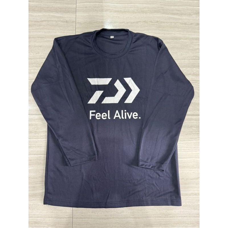 Kaos Lengan Panjang Dry Fit Daiwa Feel Alive Navy Original Free Gift / Jersey / Kaos Mancing