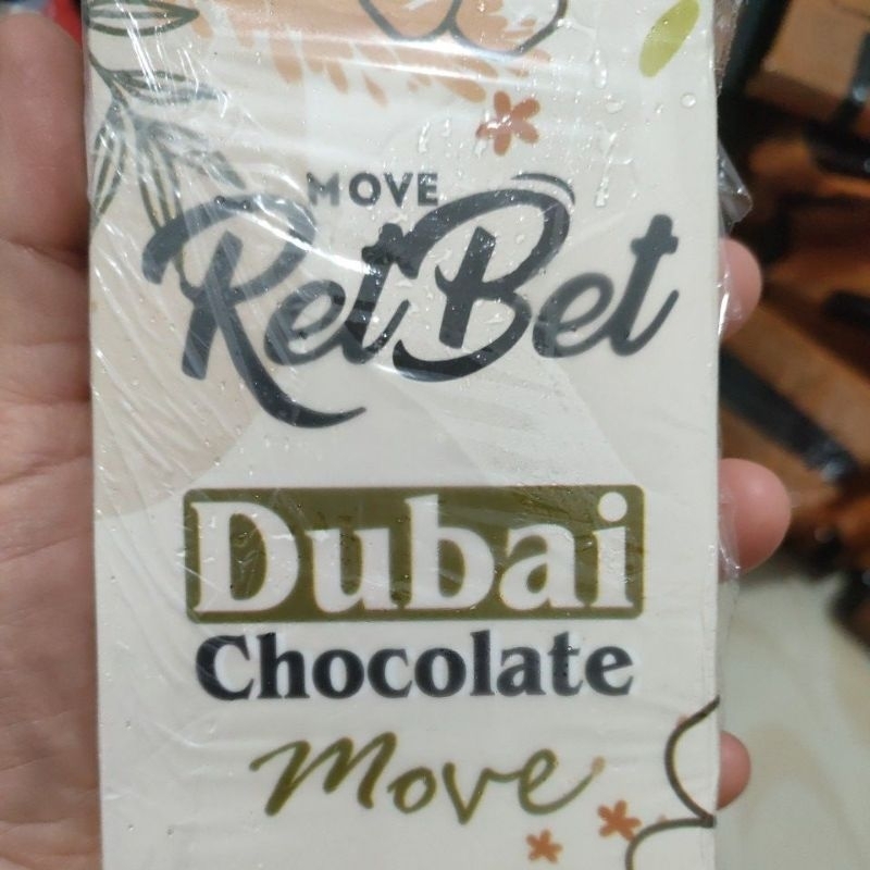 

dubai coklat dengan kunefe dan pistachio