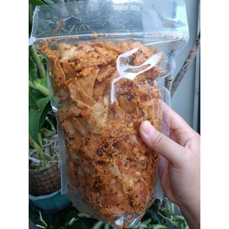 

Pangsit Goreng Daun Jeruk Pedas & Original