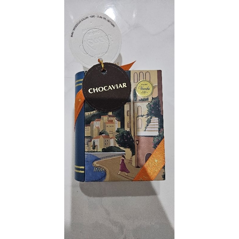 

Venchi mini book chocaviar