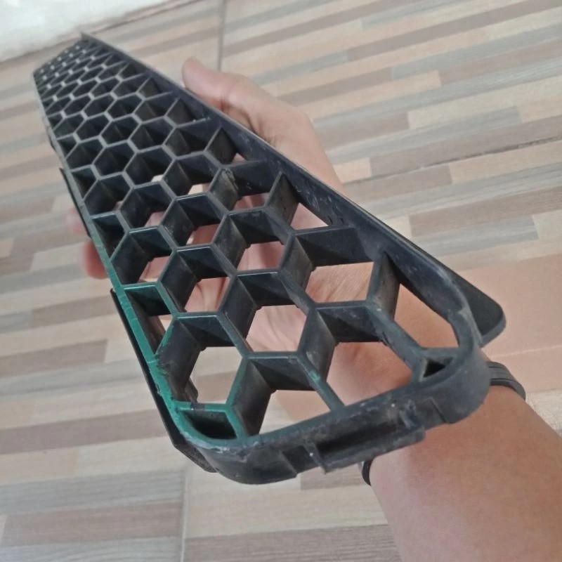 GRILLE SUZUKI AMENITY ELENY ESTEEM