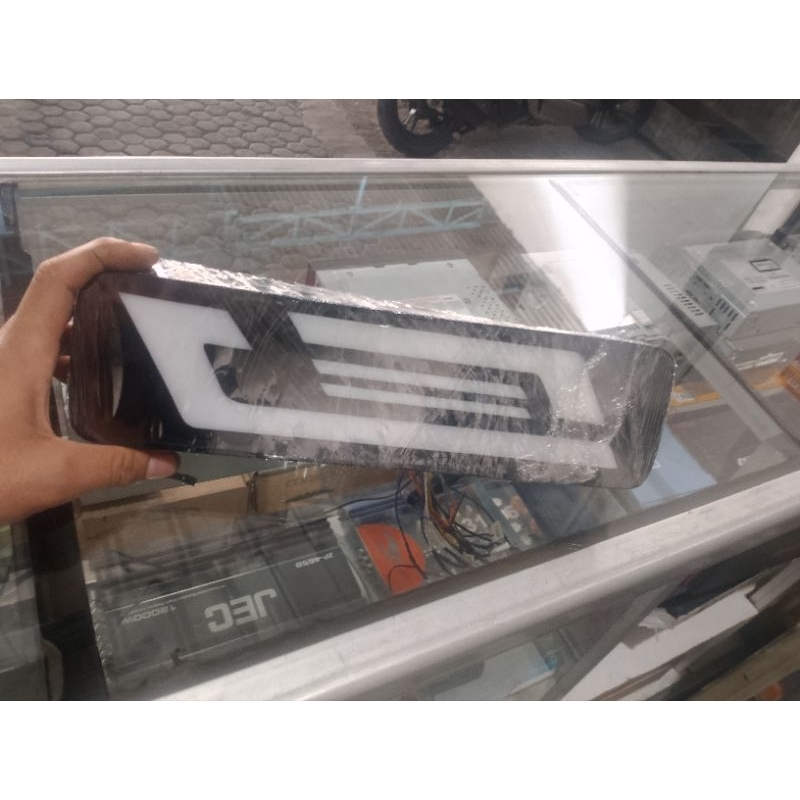 lampu rem LED mobil carry