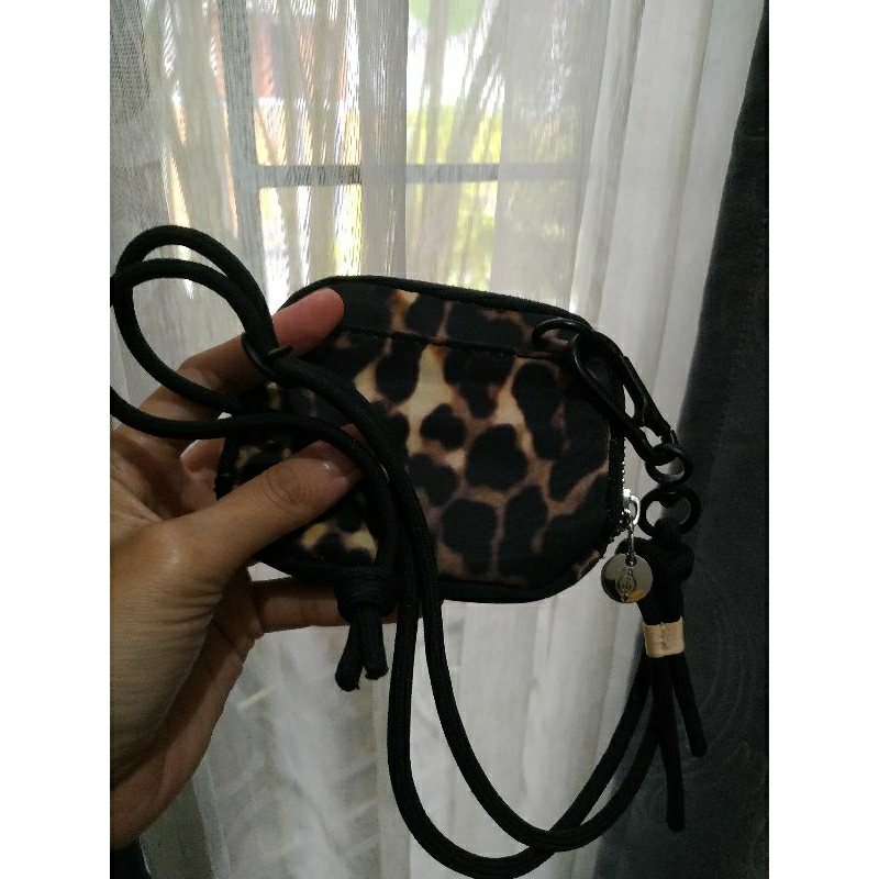 Dompet Lipat Wanita Stradivarius preloved