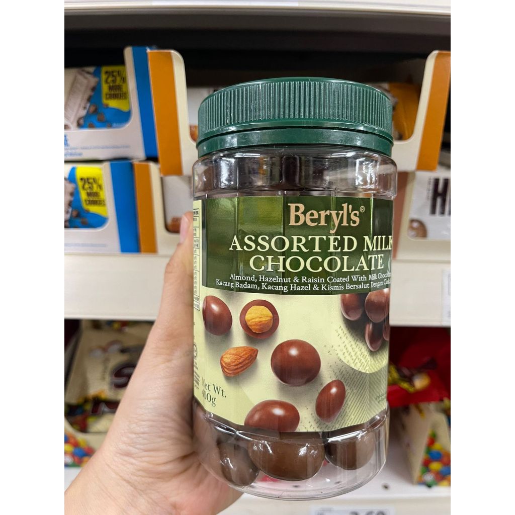 

Beryl's Beryls Crunchy Assorted Almond Green Tea Milk White Chocolate Kemasan Jar 400g