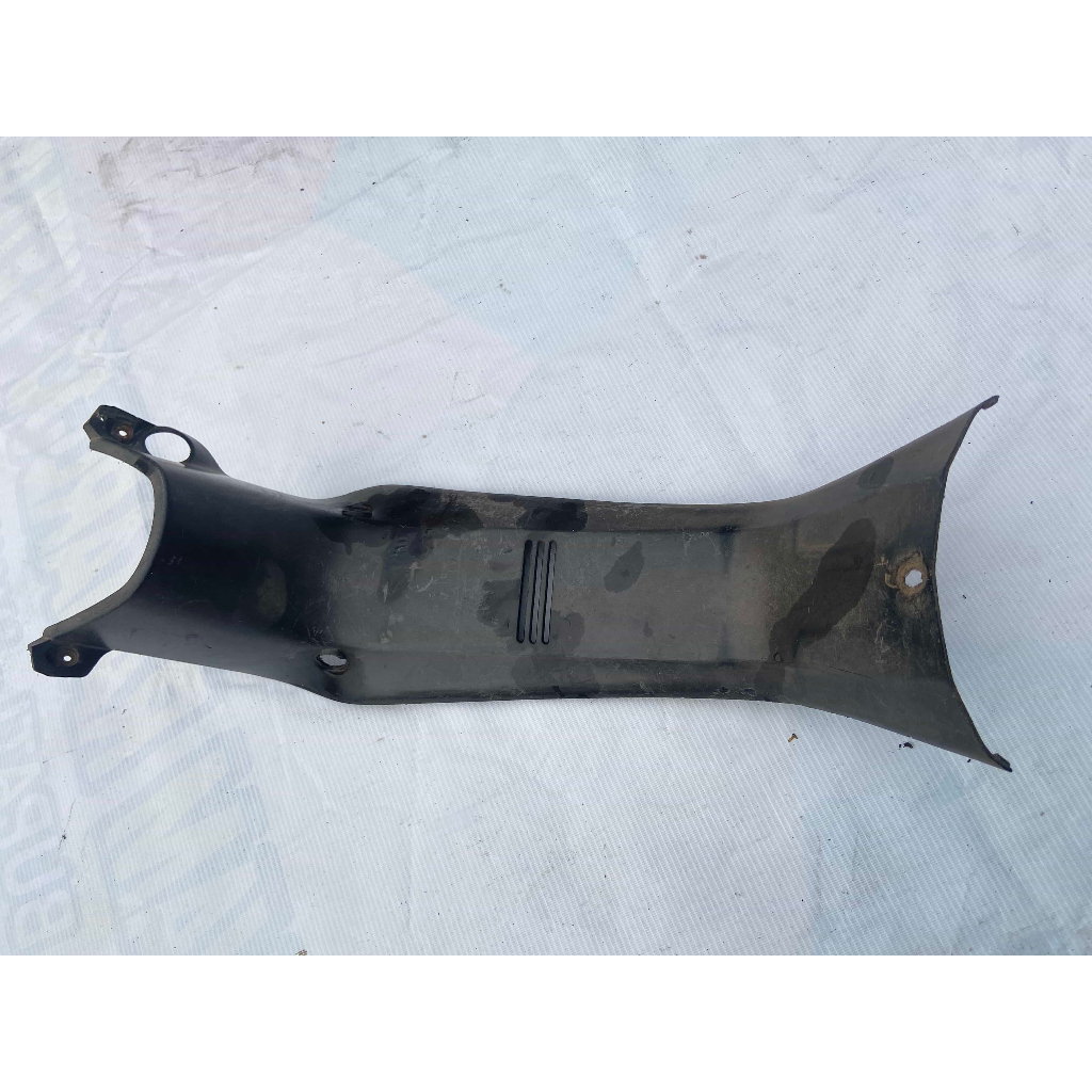 legshield tengah body tengah honda kirana original