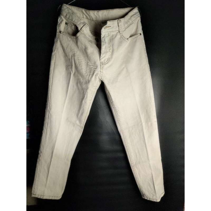 Awesome Cream Chino pants Preloved