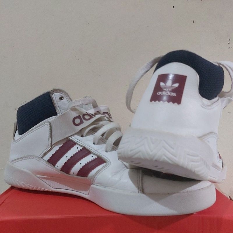 Adidas VRX MID white
