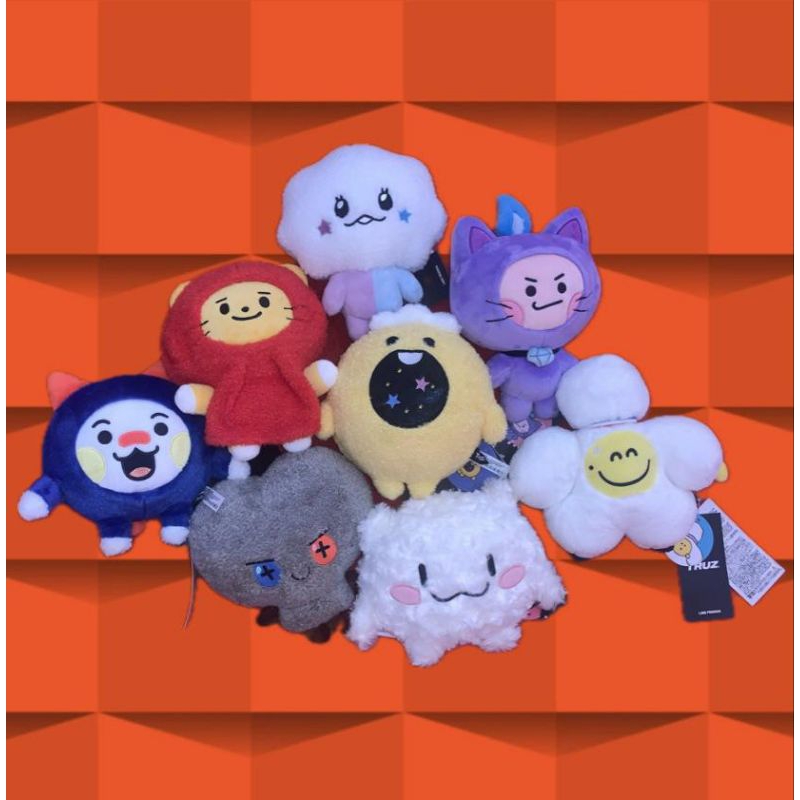 Truz Standing Doll M