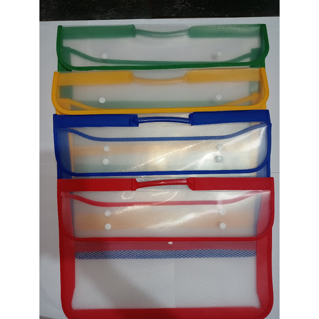 

Map Tas Kancing Esbee Warna Kuning, Biru, Hijau, Dan Merah