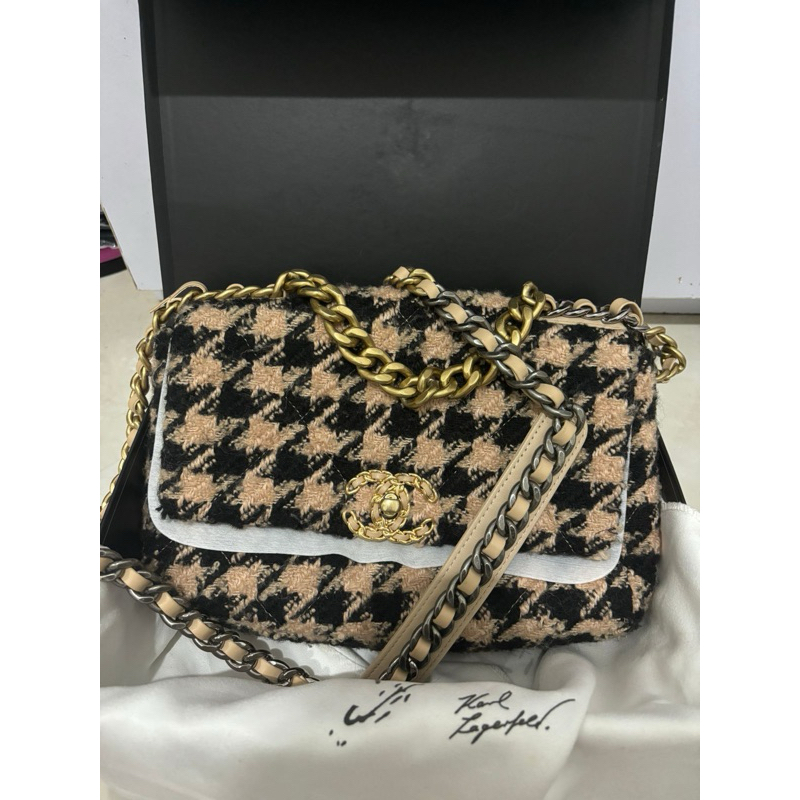 chanel c22 tweed sling bag
