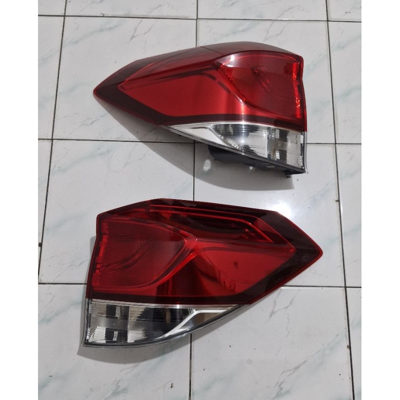 stoplamp lampu belakang honda mobilio original