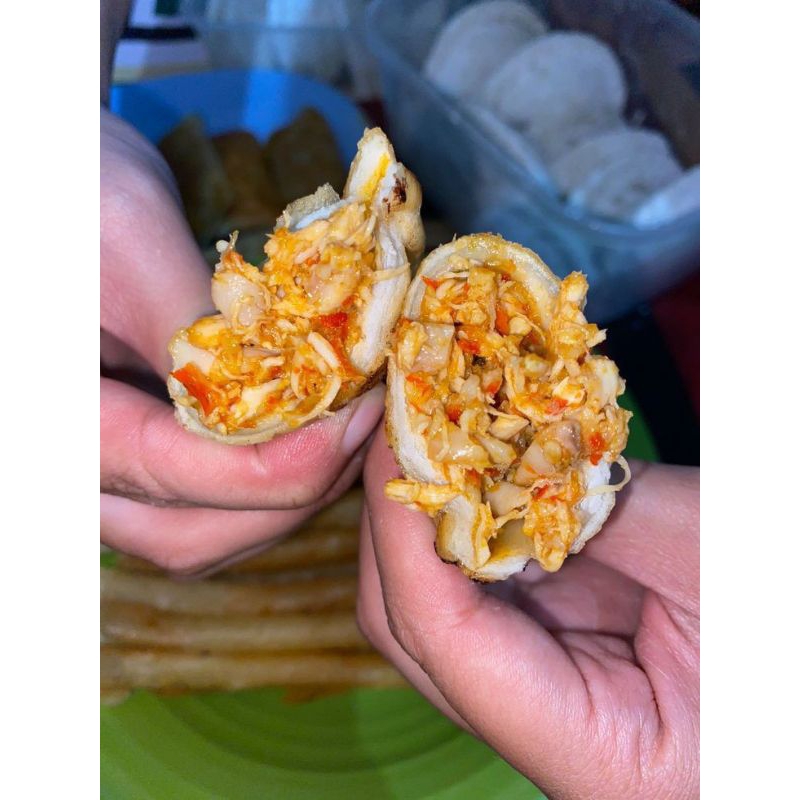 

cireng ayam suwir pedas