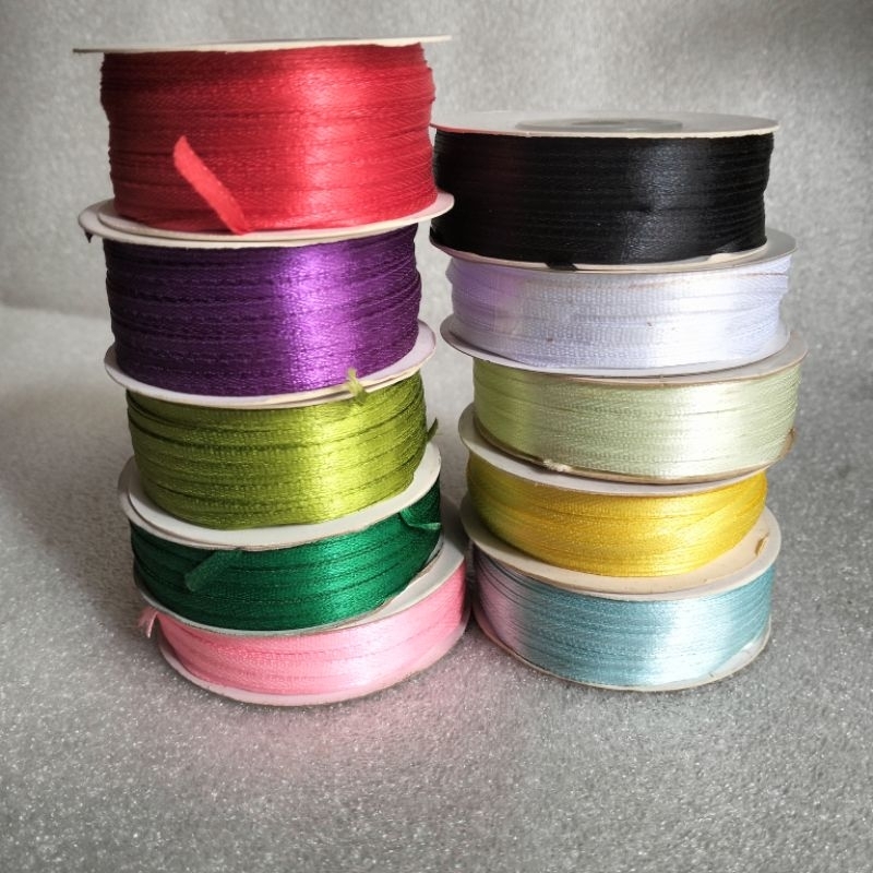 

Pita satin 1/8 inch - harga per rol