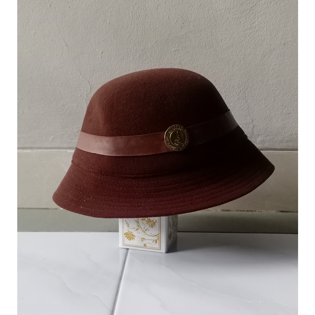 Preloved Topi Pramuka Penggalang Putri