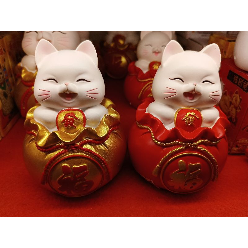 Hiasan Patung Celengan Kucing Hoki Warna Merah & Emas