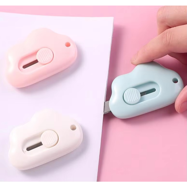 

Cutter Mini Pemotong Kertas Aesthetic