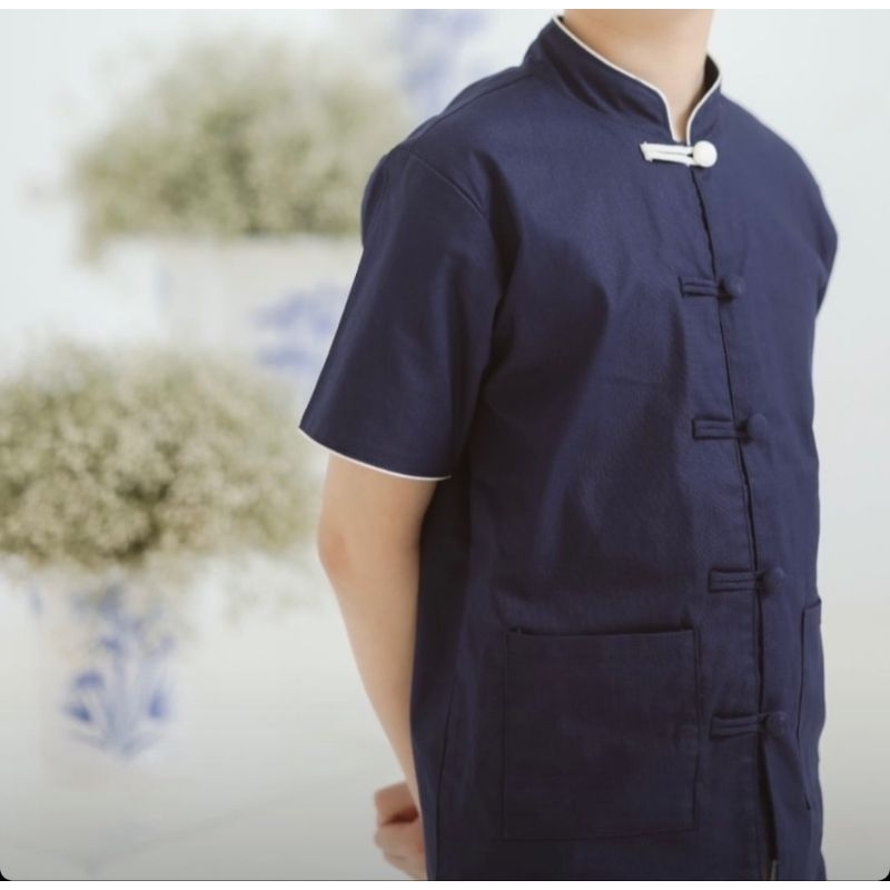 Cheongsam Top Pria dari "Tiny Clouds" PRELOVED