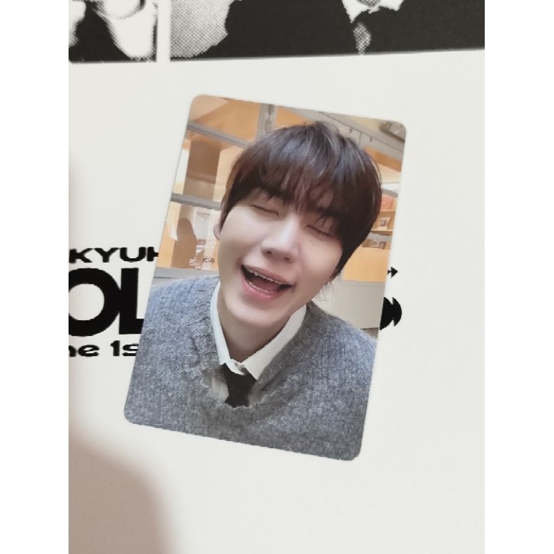 KYUHYUN OFFICIAL PHOTOCARD COLORS ALBUM