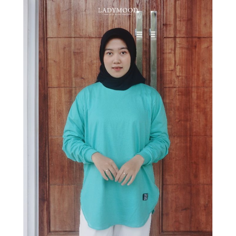 KAOS OVAL LENGAN PANJANG WARNA BIRU MUDA/TOSCA, ELEGAN, MEWAH, KEKINIAN