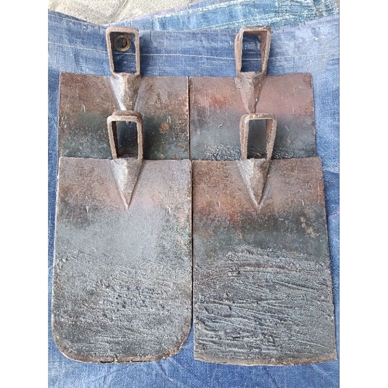 Cangkul Sawah Anti Lengket