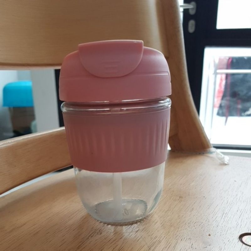 Gelas tumbler sedotan kaca kopi