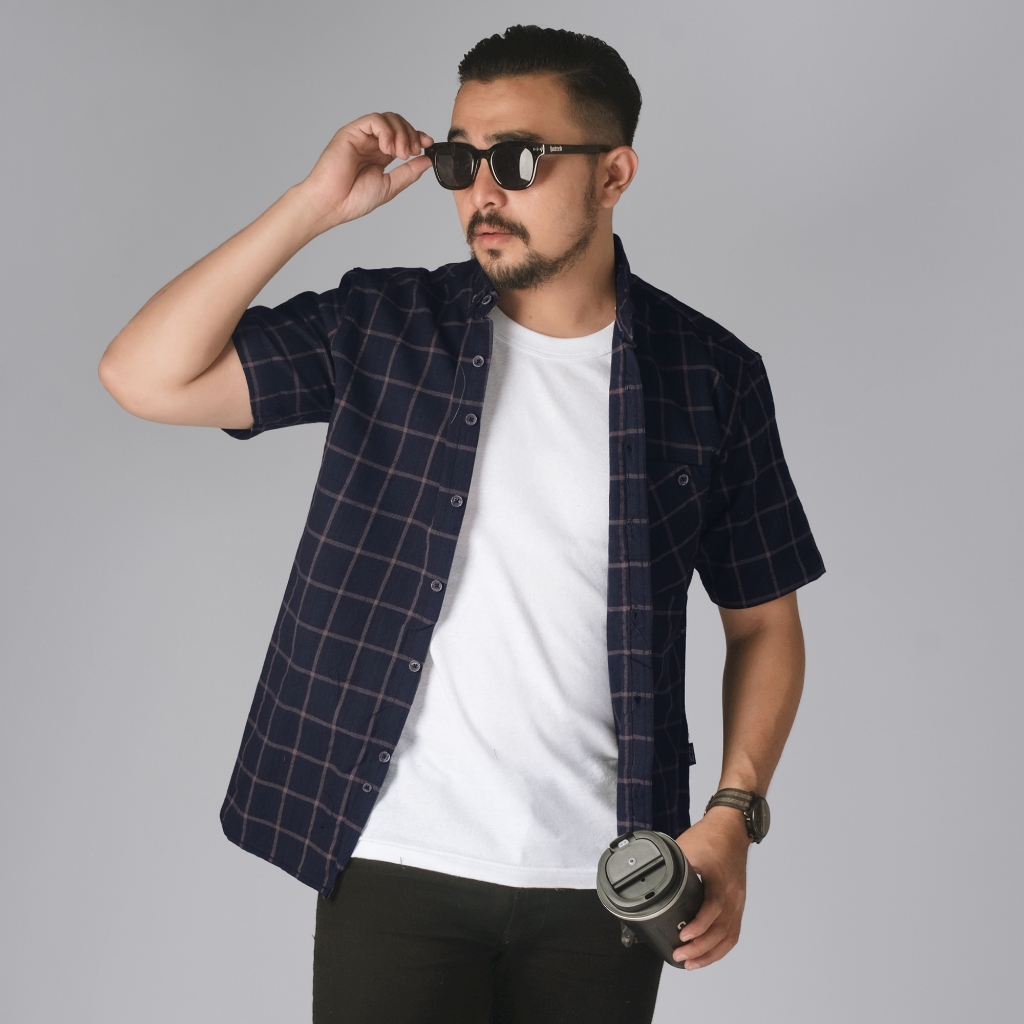 DGM Kemeja Pria Flanel Pendek Premium Kotak-kotak Flanel Navy Garis Coklat 1757