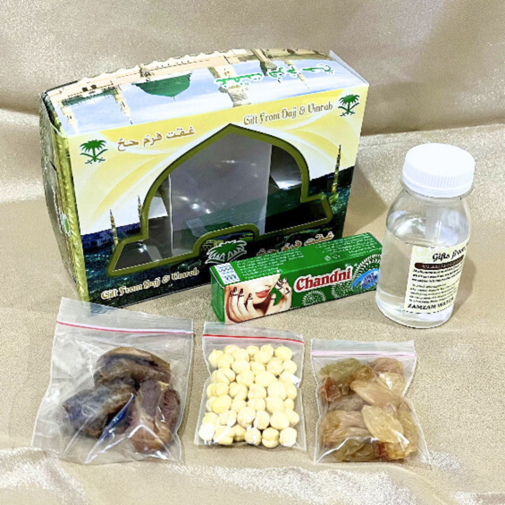

Paket Hemat Oleh Oleh Haji dan Umroh Air Zamzam 60ml + Henna chandni