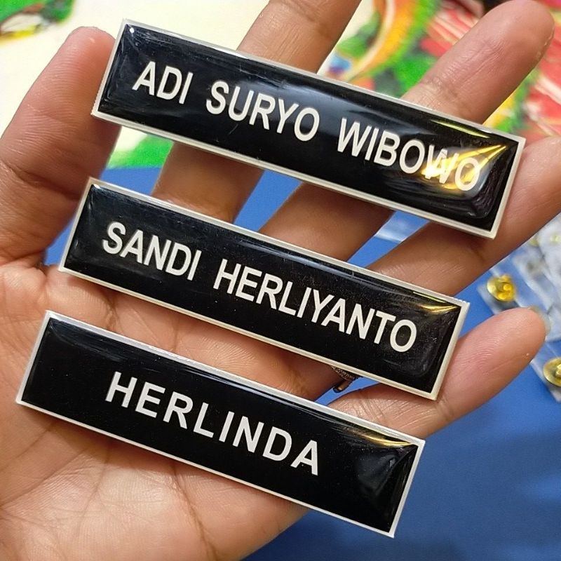 

Name tag bahan akrilik glossy