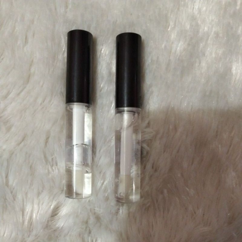 

lem gel untuk menempelkan riasan gliter pada tubuh