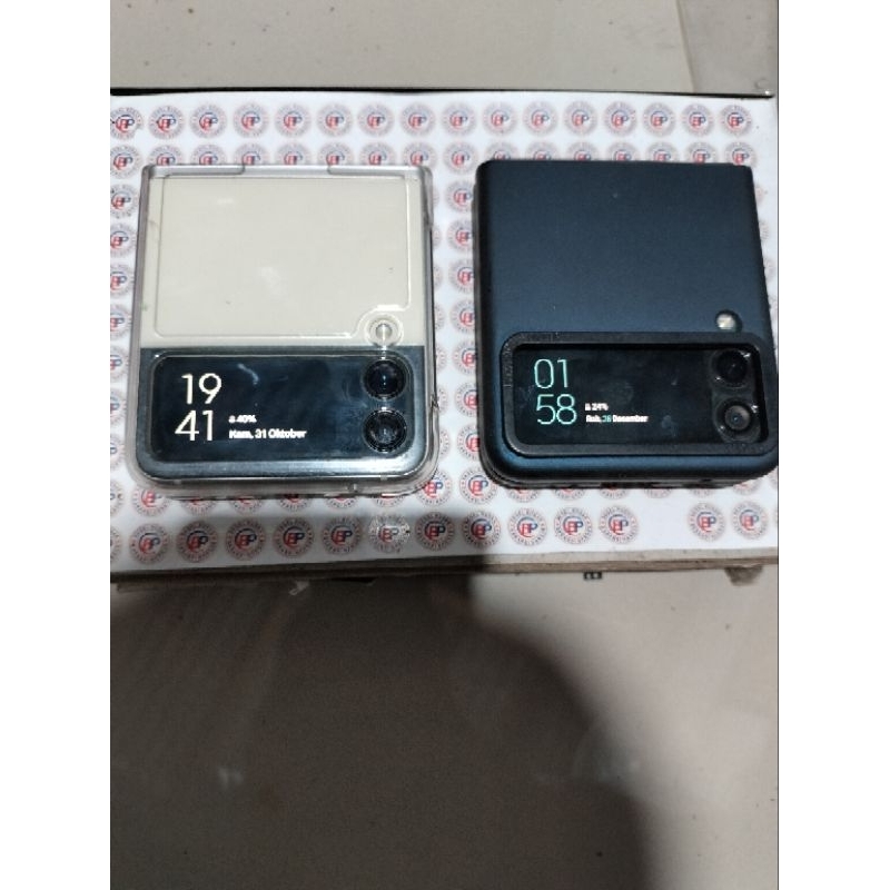 Samsung Z flip 3 . minus Lcd