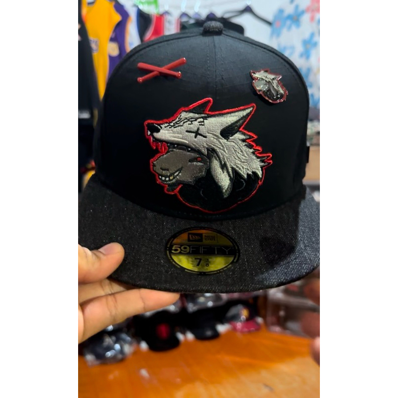 New Era X JustFitteds False Flag Black Sheep Size 73/8 Snapback