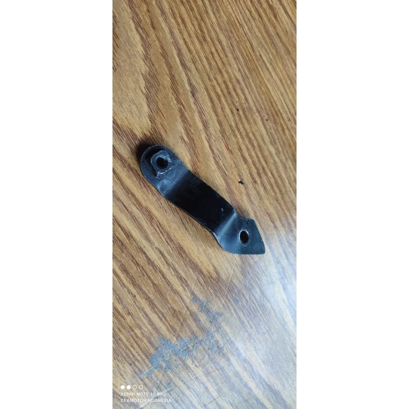 Dudukan sayap Suzuki gs tornado/crystal/pangkon sayap Suzuki crystal /Original