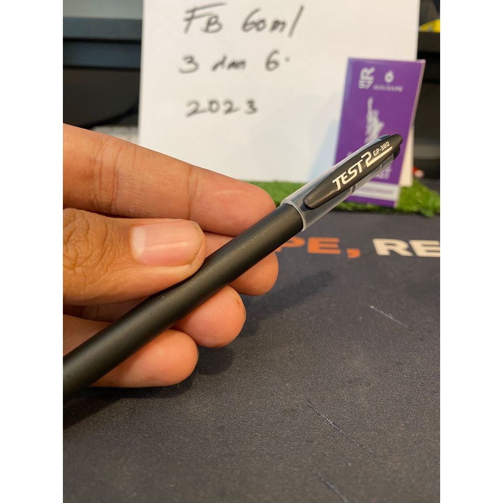 

JINZO Pulpen 1 Pcs Gel 0.5 mm Bisa Diisi Ulang Balpoint Tinta Gel Import Murah