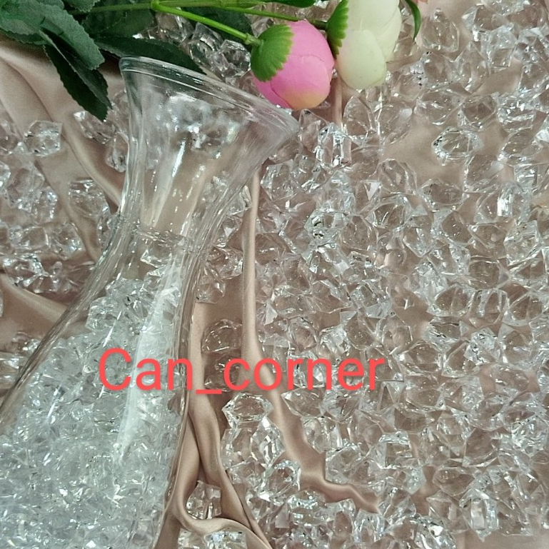 Batu Kristal Akrilik Hiasan Bening Ukuran Besar