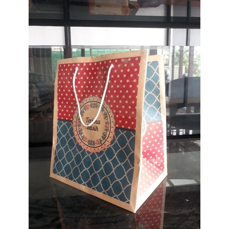 

12 Pcs Paper Bag Shaby 19x14x24