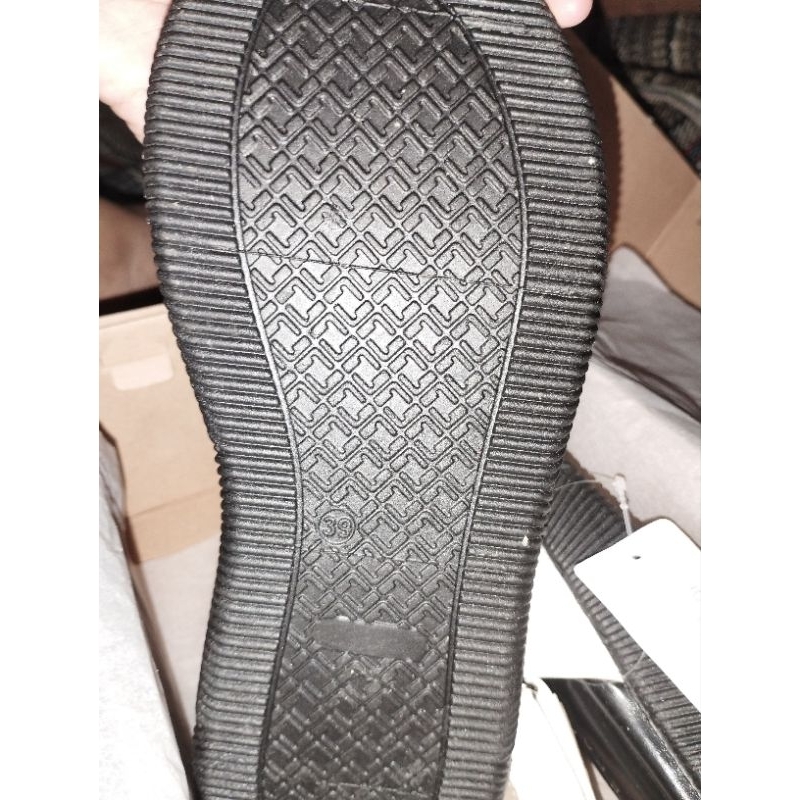 preloved sandal wedges lapepa