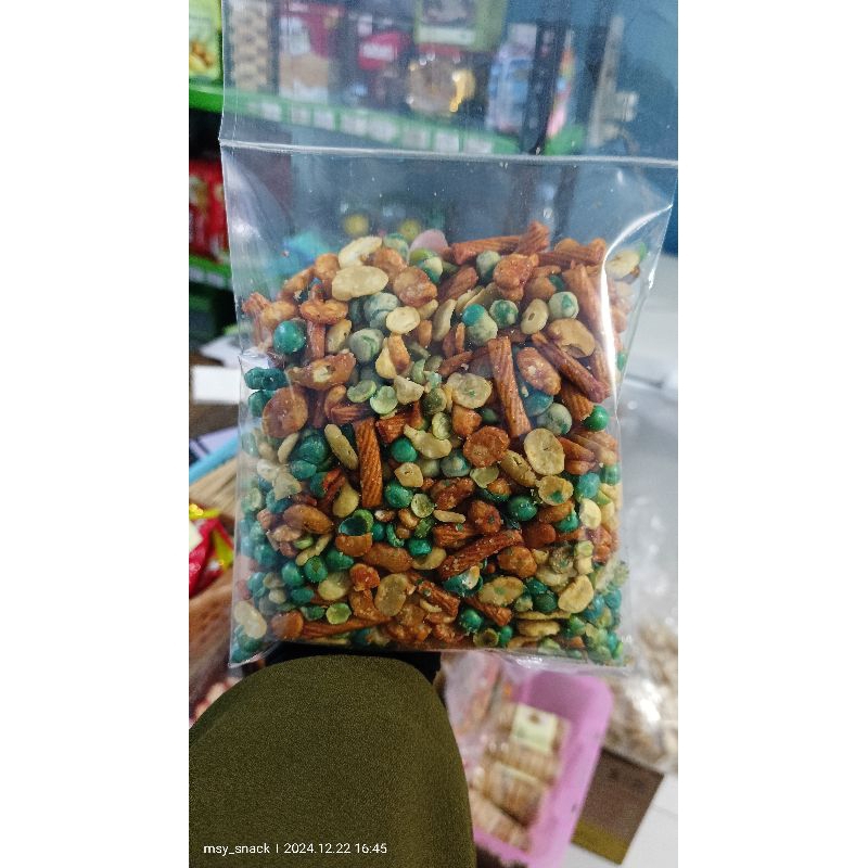

kacang campur