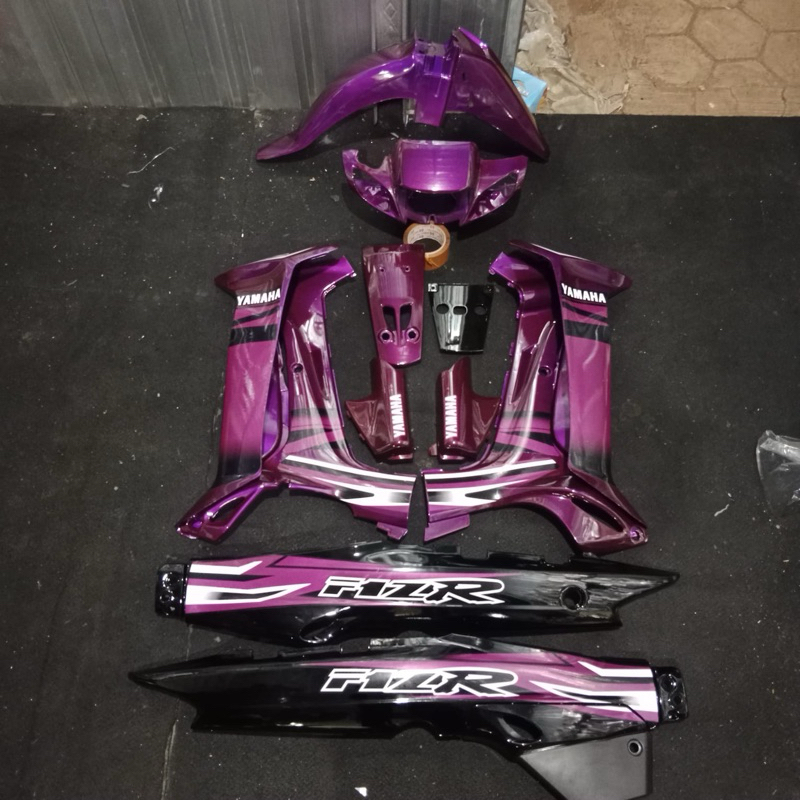 Paket Body Halus Yamaha Fizr  Spesial Edition Hitam Ungu Magenta