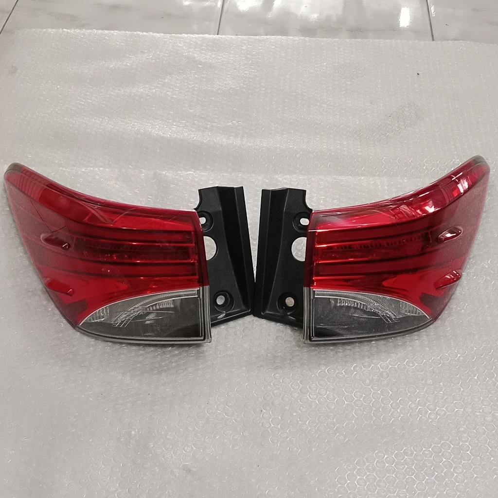 Stoplamp Toyota Fortuner VRZ 2016 s.d 2020
